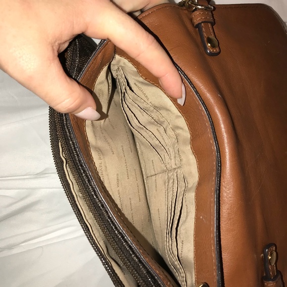 Michael Kors crossbody - Picture 4 of 5